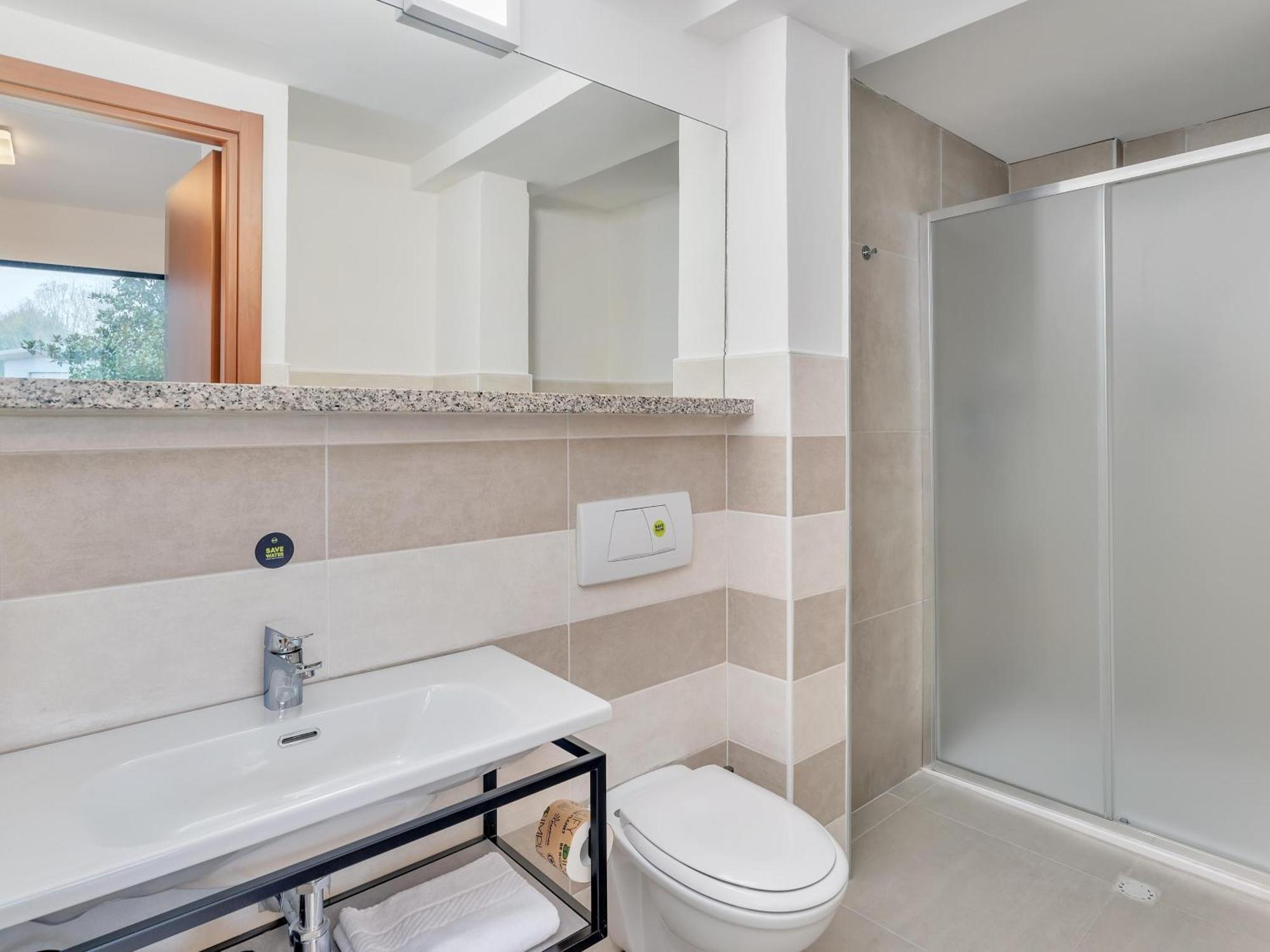B&B Hotel Alba Экстерьер фото