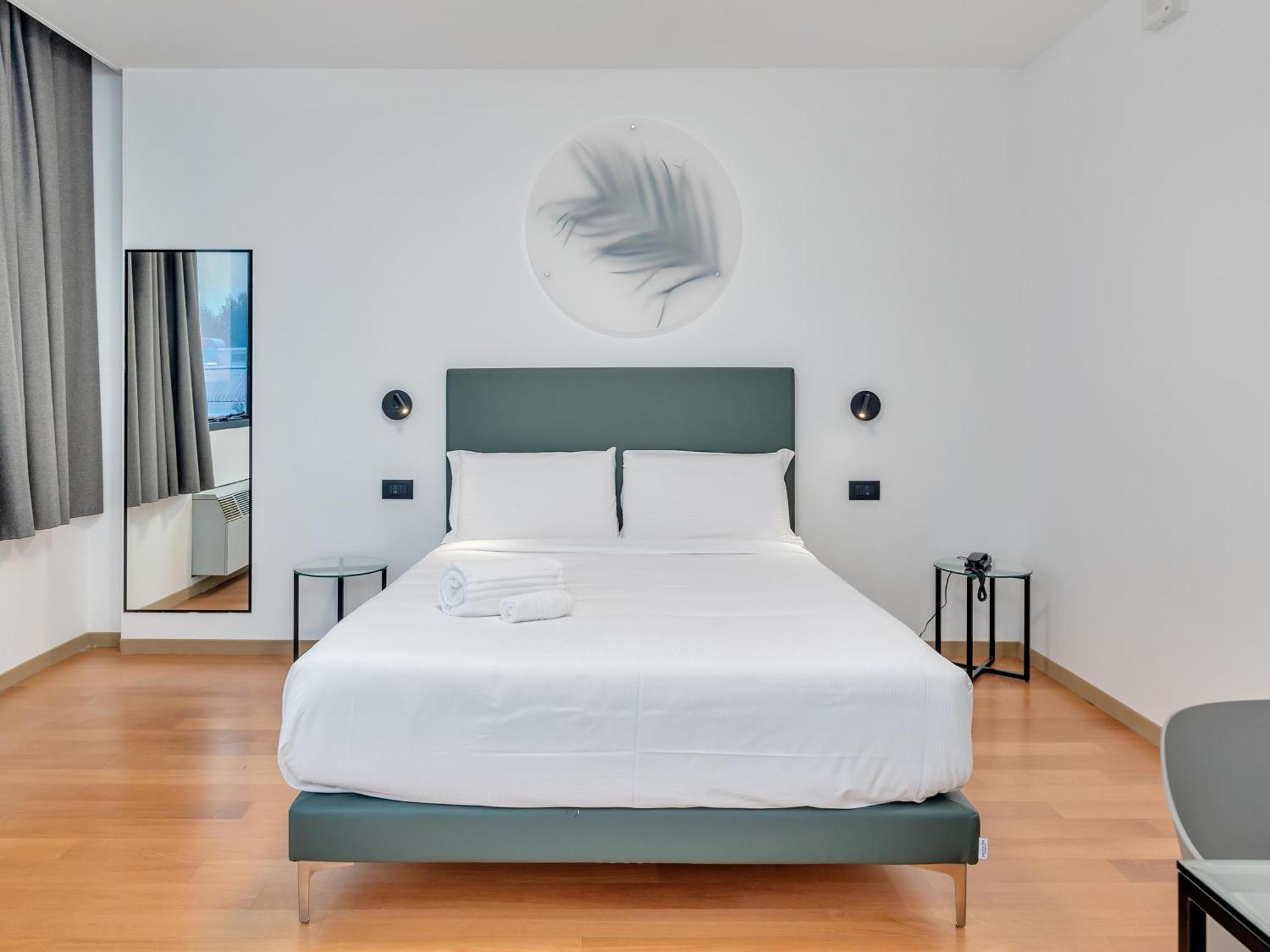 B&B Hotel Alba Экстерьер фото