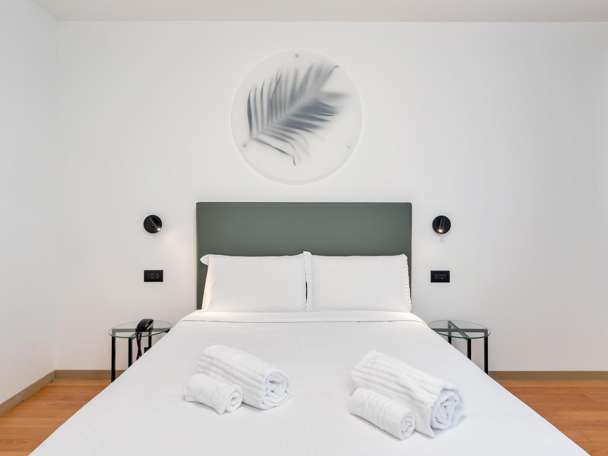 B&B Hotel Alba Экстерьер фото