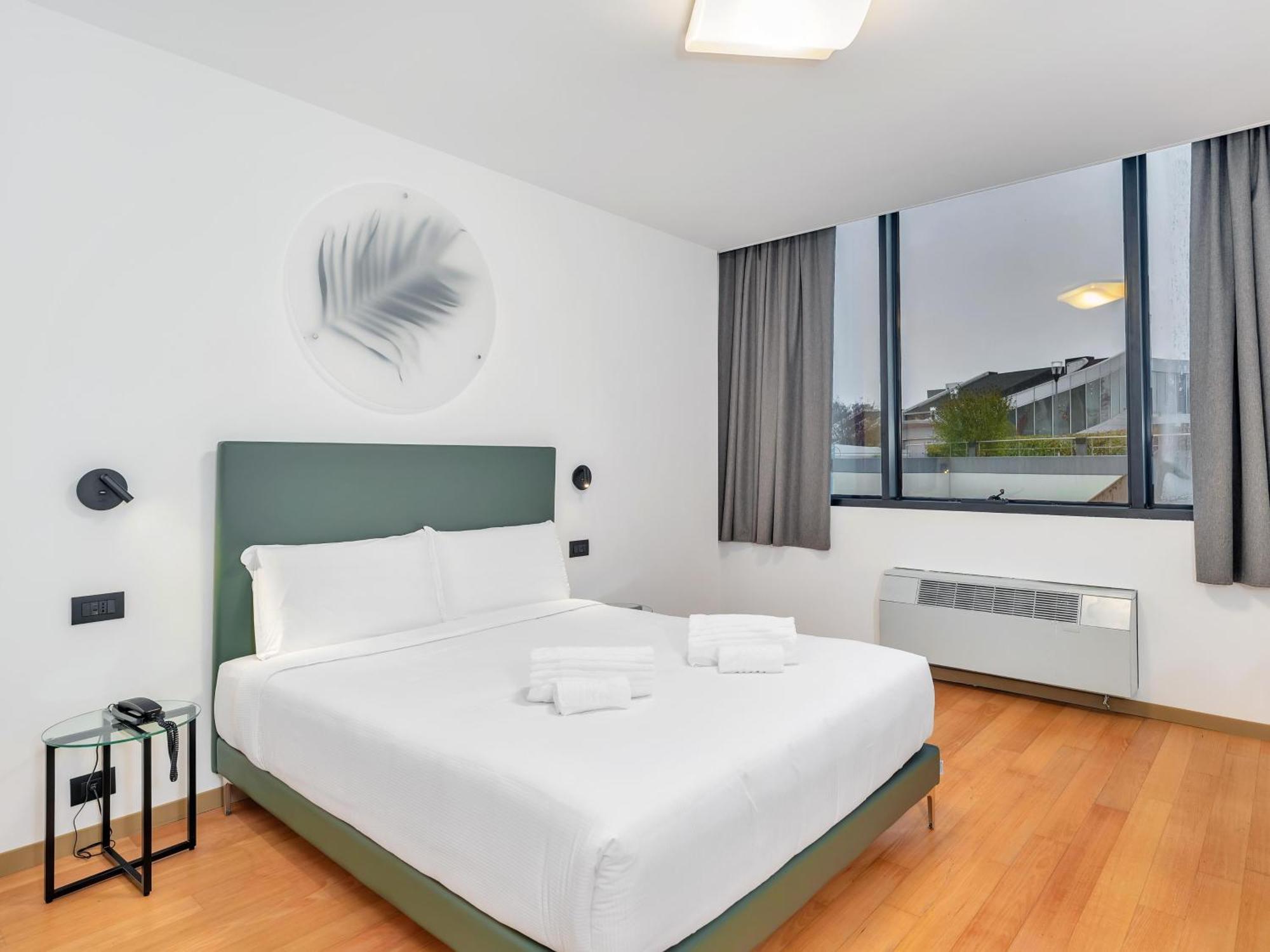 B&B Hotel Alba Экстерьер фото